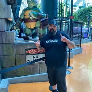 Meet your Posher, Posh